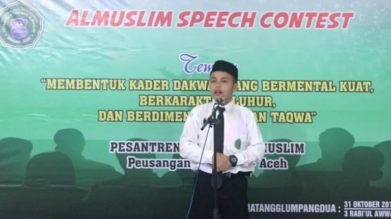 Lomba pidato santri Pesantren Terpadu Almuslim.(Doc Dayah PTA)