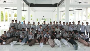 Praktik shalat jenazah Dayah Modern Yapena