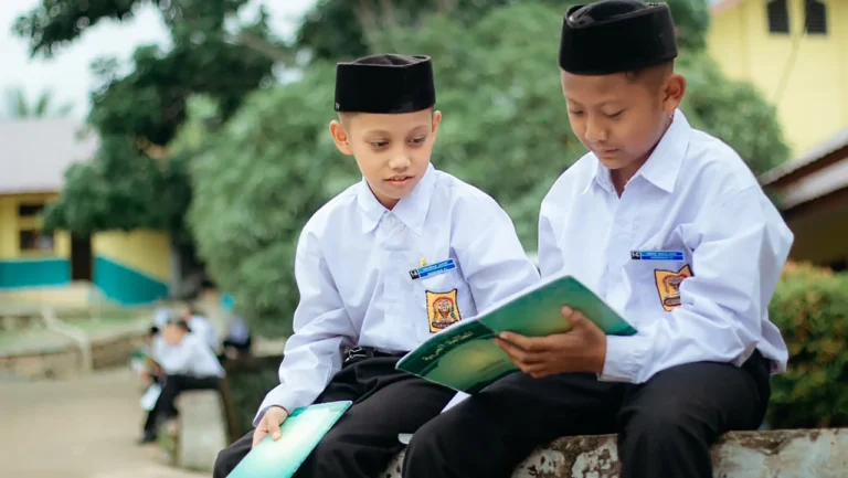 Profil santri Dayah Perbatasan Darul Amin. (Doc Dayah)
