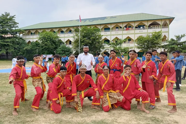 Santri Pencak Silat Dayah Ulumuddin Lhokseumawe. (Doc Dayah)